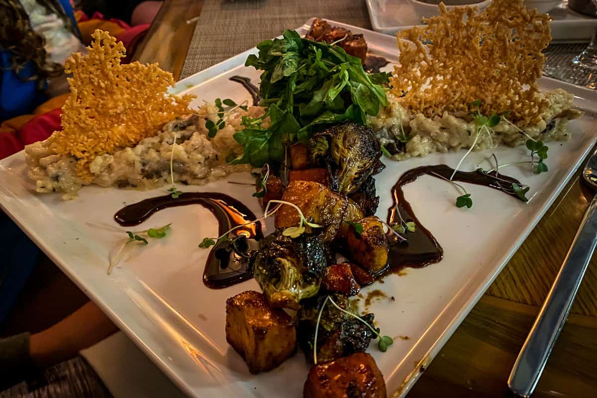 Things to Do in Coeur d'Alene | Dine at Beverly's