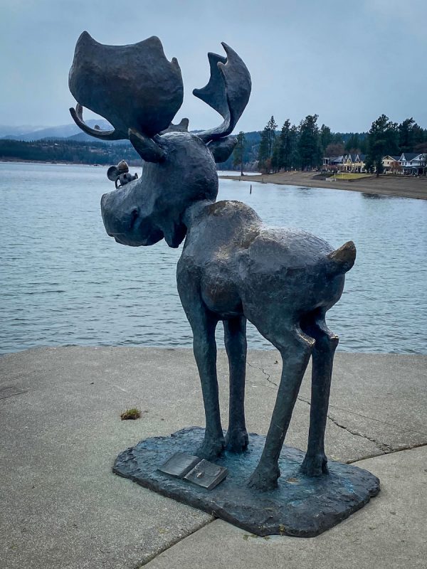 Things to Do In Coeur d’Alene | Mudgy Moose Statue