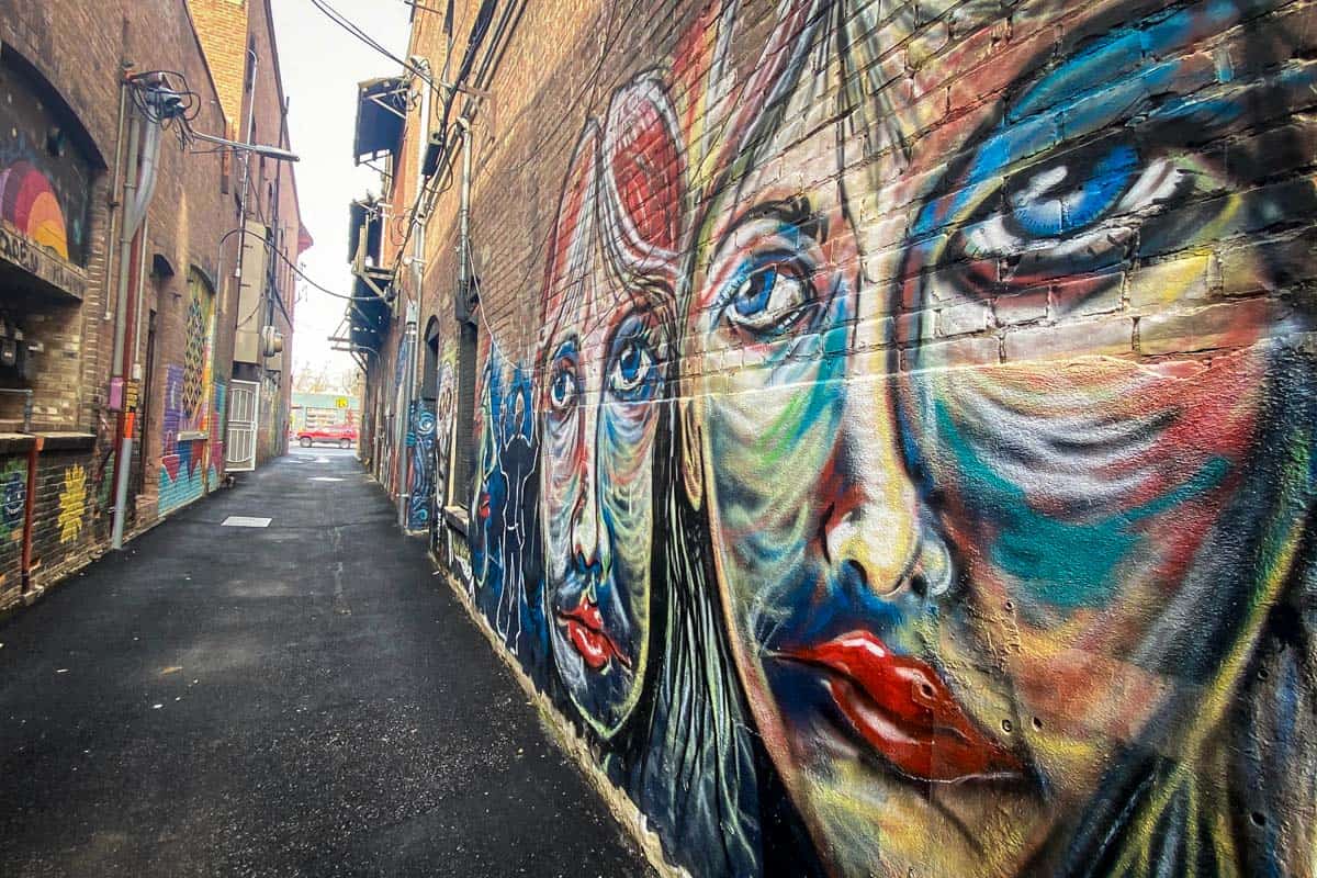 Things to Do In Coeur d’Alene | Visit Sandpoint Galax Gallery street art