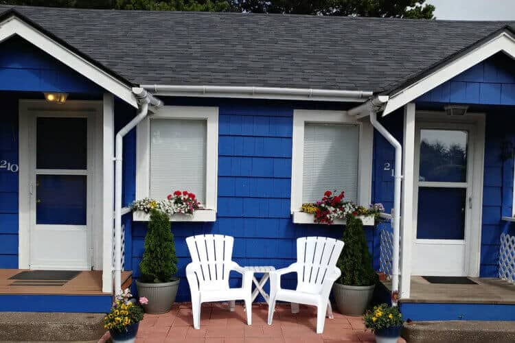 Ocean Way Cottage in Yachats | Image source: Airbnb
