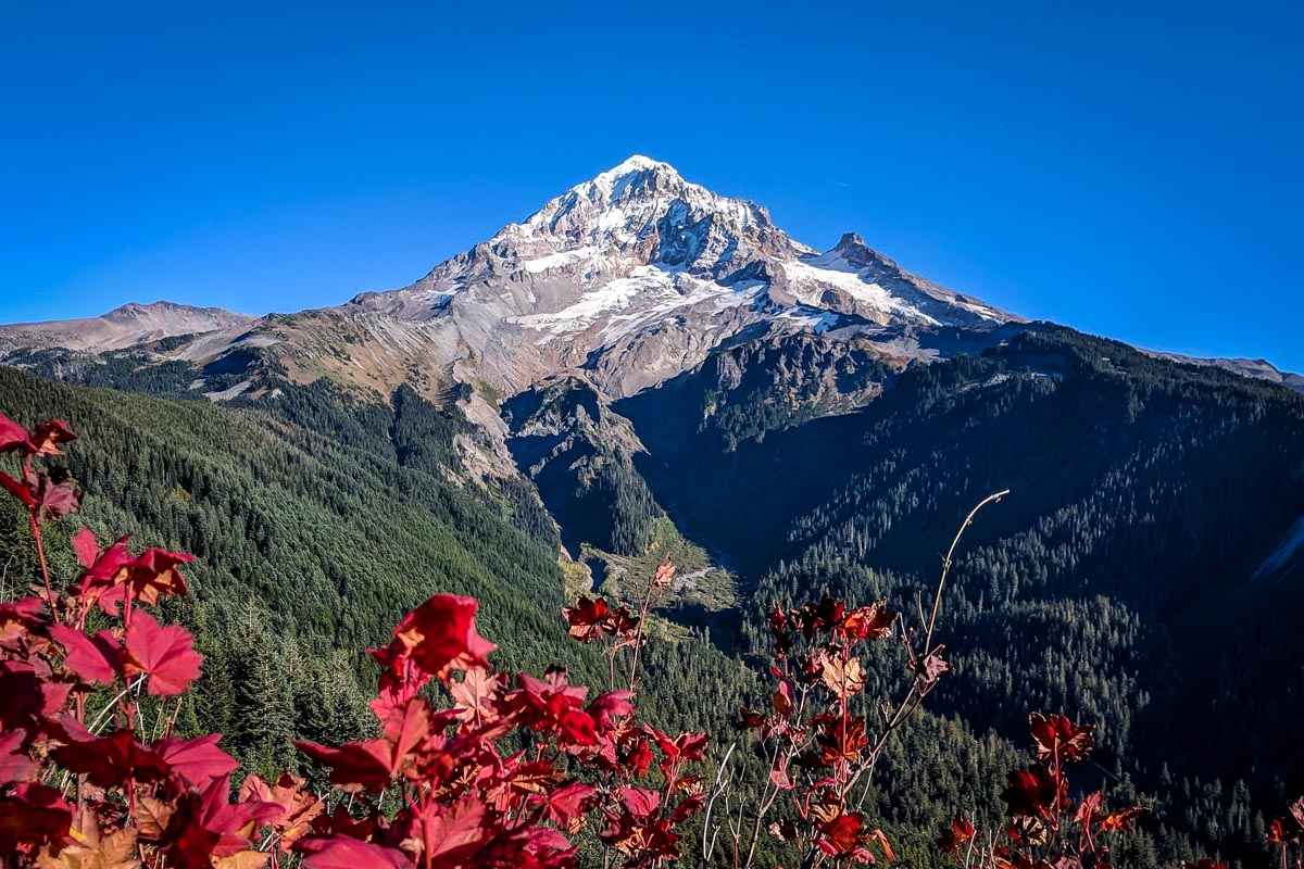 Hikes around outlet mt hood