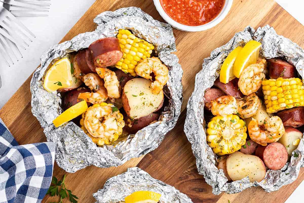 Shrimp-Boil-Foil-Packets (Amy via Belly Full Blog)