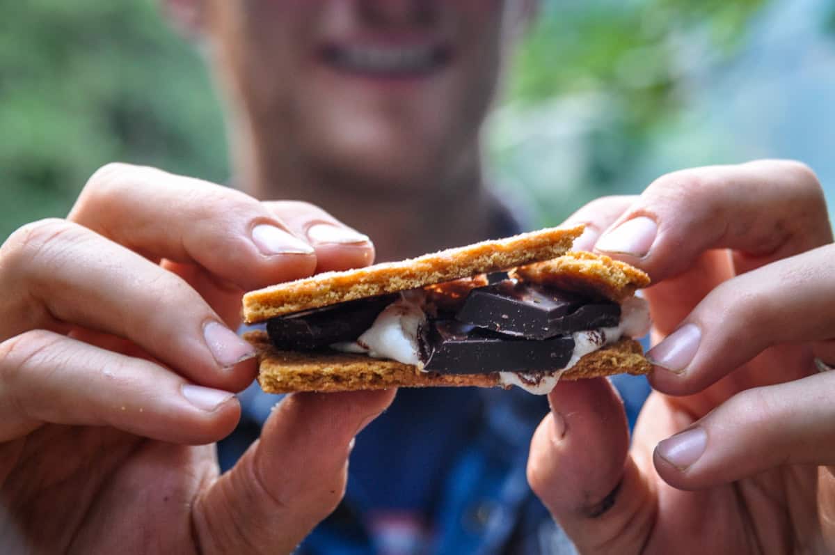 S'mores campfire desserts