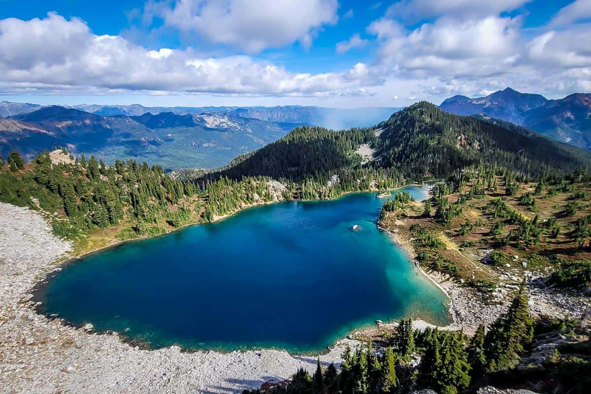 Minotaur Lake Trail (Colleen Donovan)