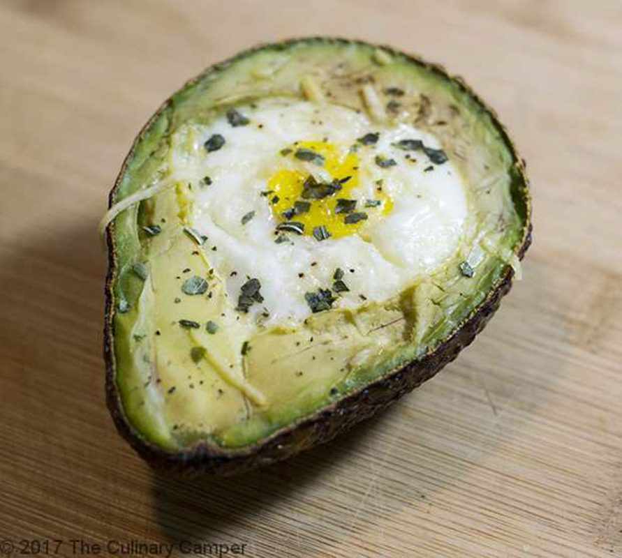 Healthy-avocado-egg-breakfast (Barbara from Damn Fine Dishes)