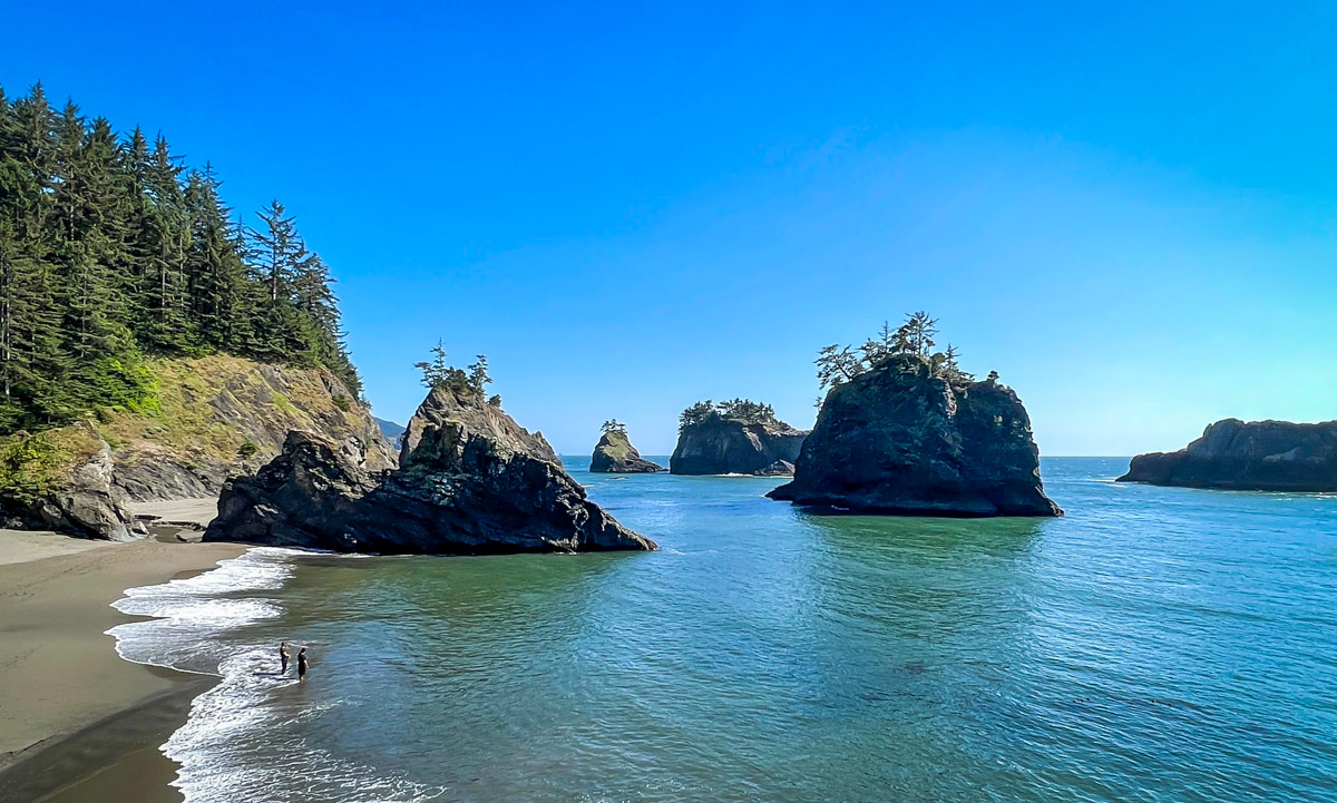 Secret Beach Trail (Thuy Tran)