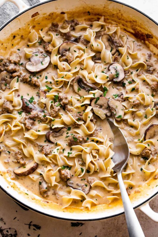 Beef-Stroganoff (Katerina from Easy Weeknight Recipes)