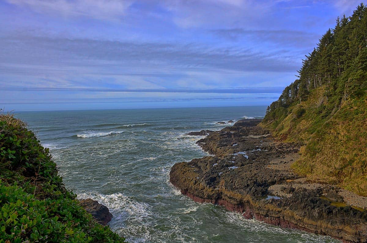 Devils Churn Oregon (Kirt Edblom - Flickr)