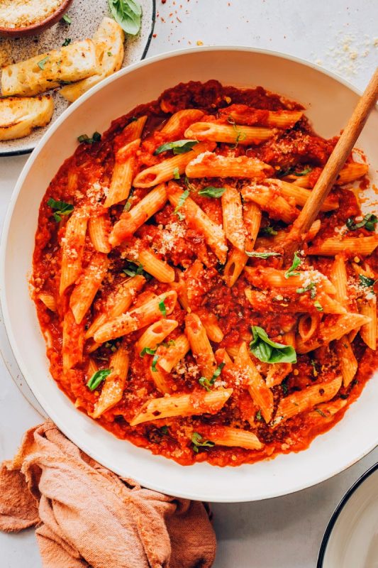 EASY-Penne-Arrabbiata (The Minimalist Baker)