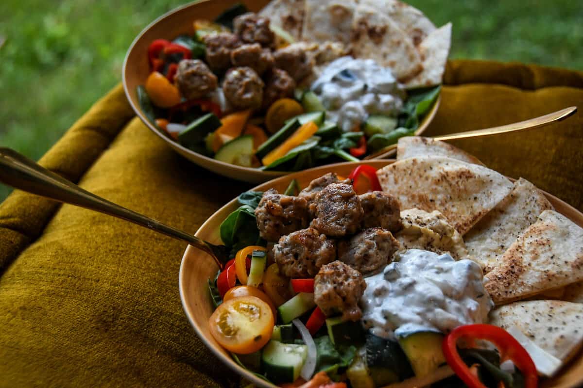 30 Hearty & Scrumptious Tenting Dinner Concepts