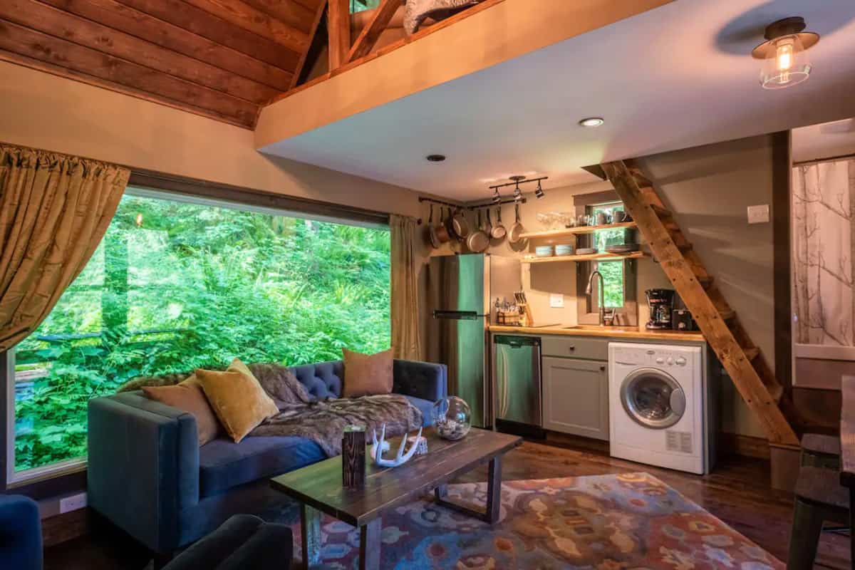 Cabins in Oregon | Little House on the Mountain
