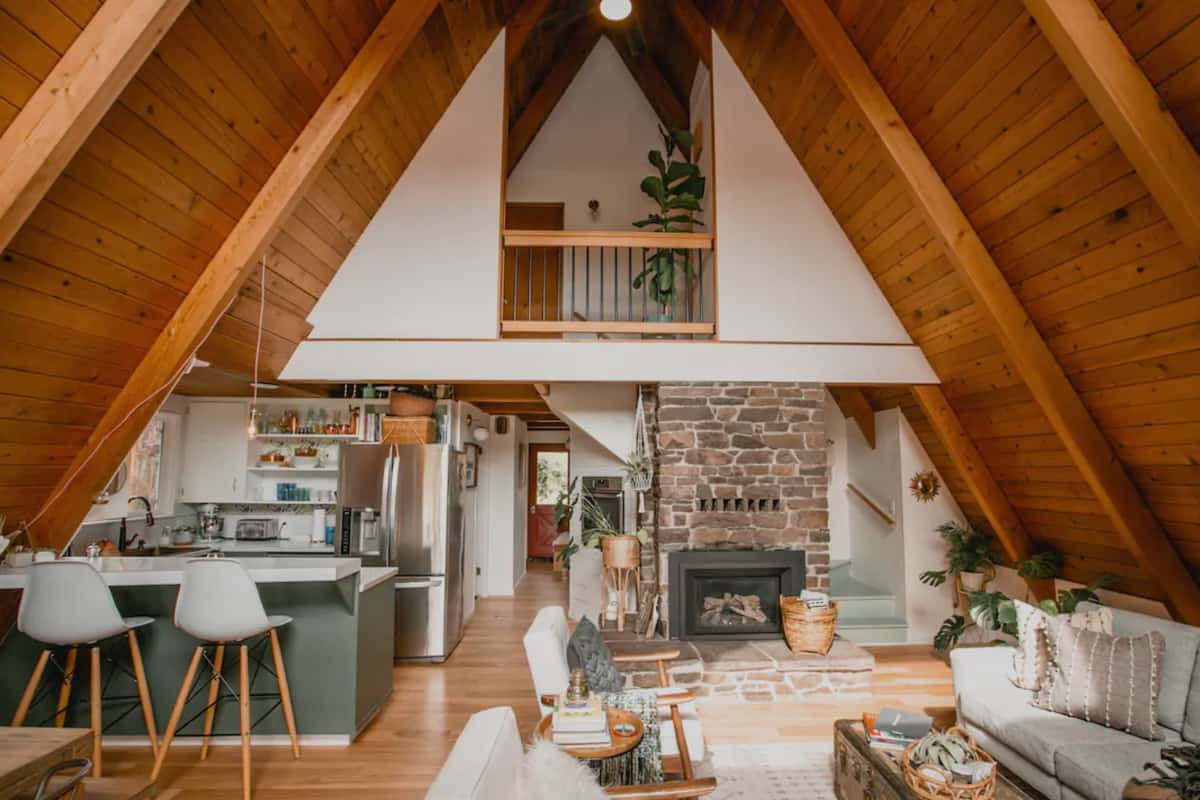 Cabins in Oregon | Red A-frame