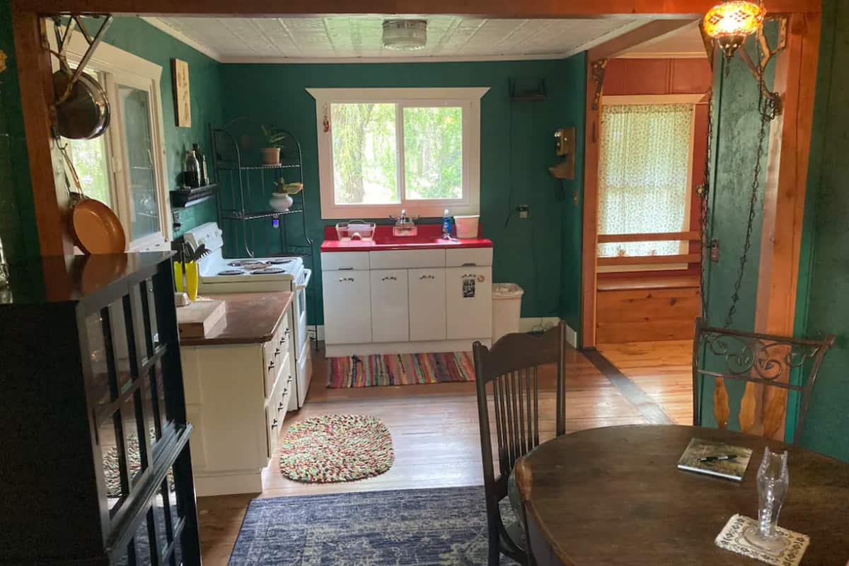 Cabins in Oregon | Riverside Cabin