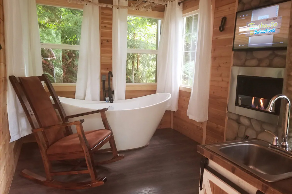 Cabins in Washington | Treehouse Place at Deer Ridge