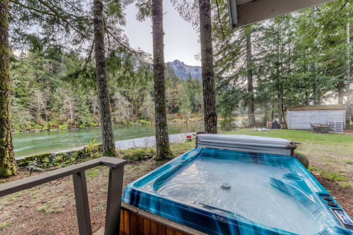 Cabins in Washington | Wild Sky Escape