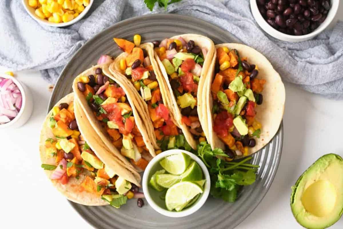 sweet_potato_black_bean_tacos (Savvy Honey)