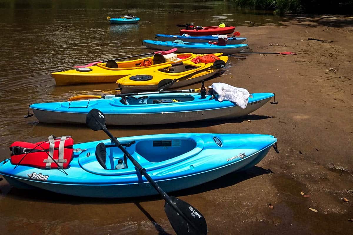 Kayaking for beginners (Adam Jones)