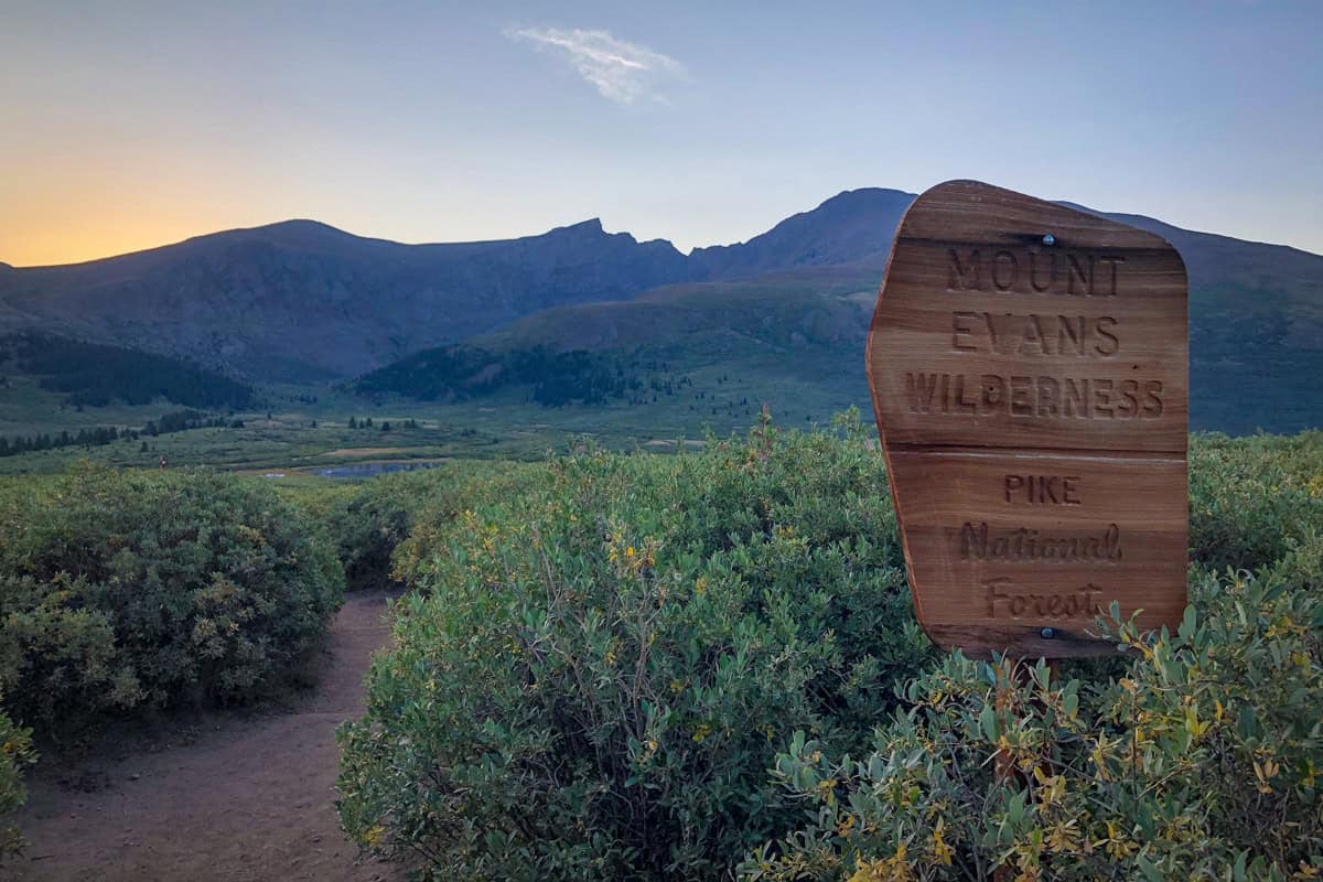 Mount Bierstadt Trail Guide: Hiking One of Colorado’s Famous 14ers - Go ...